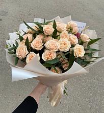 Букет Кремовые розы Латте в Черноморском